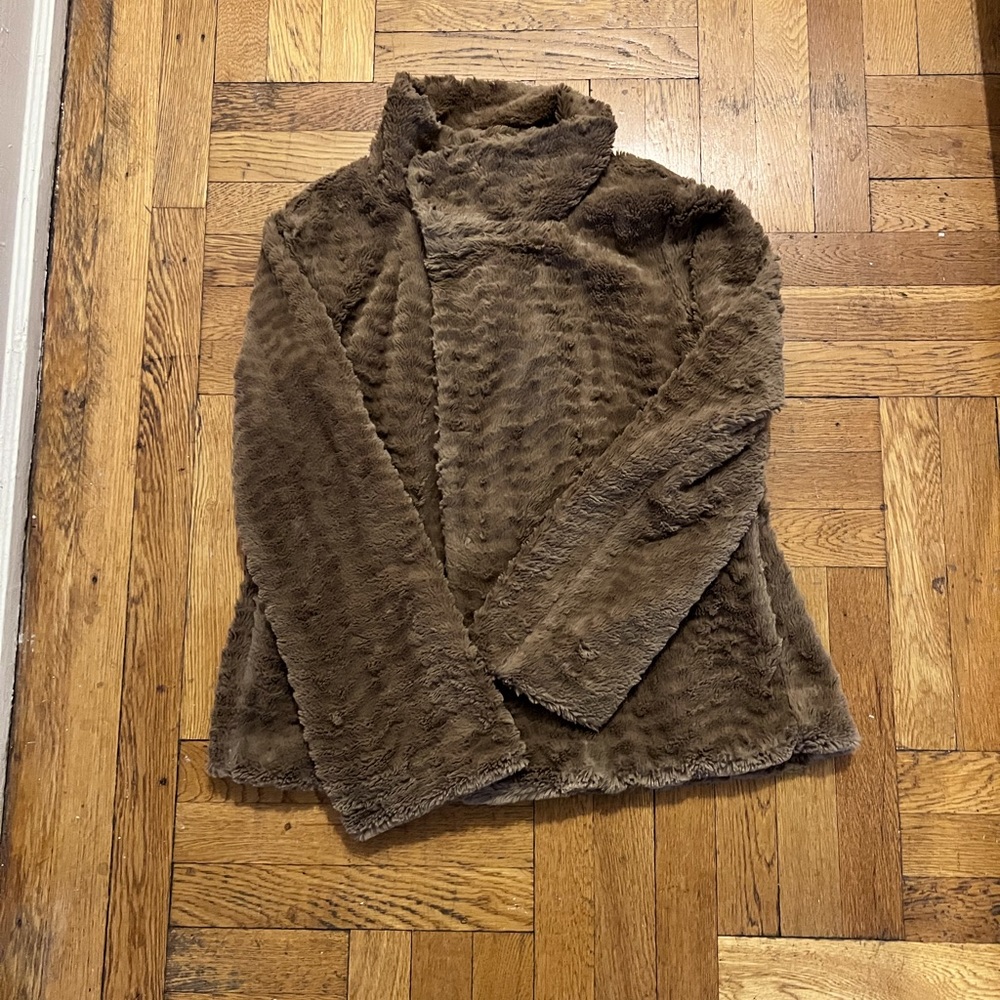 Fleece Patagonia coat.